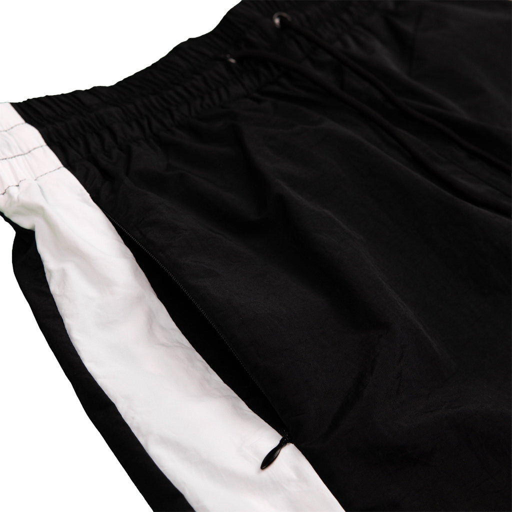 Common Hype 3/4 Nylon Short Black/White