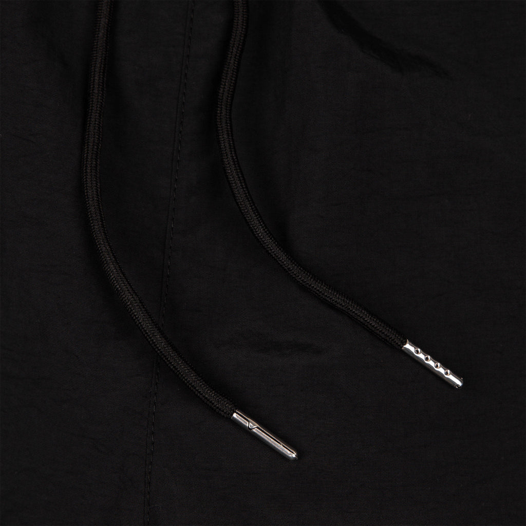 Common Hype 3/4 Nylon Short Black/White