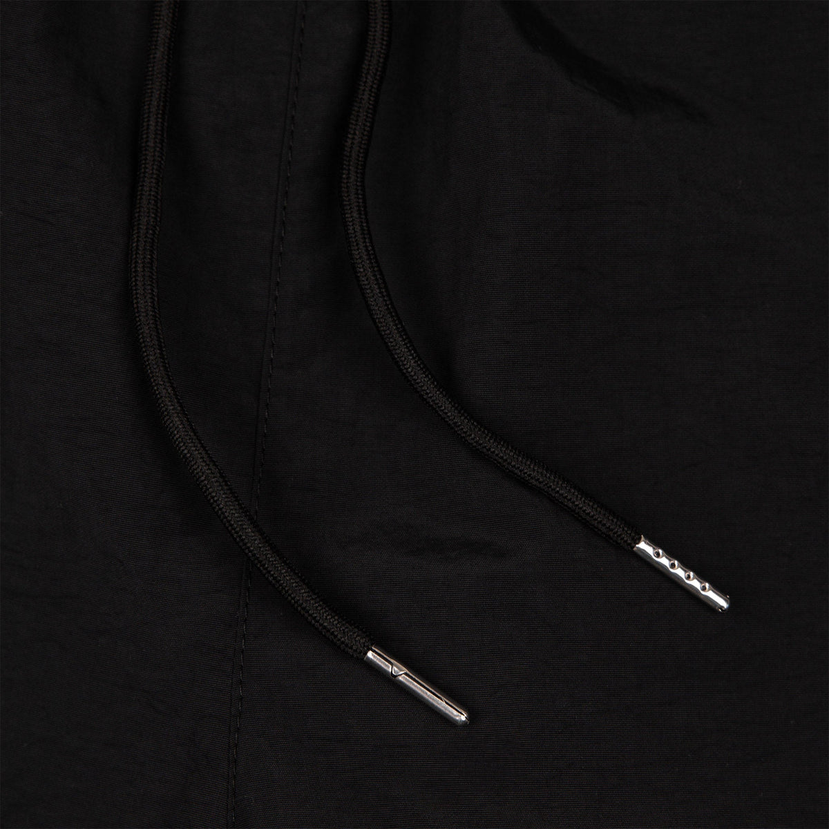 Common Hype 3/4 Nylon Short Black/White