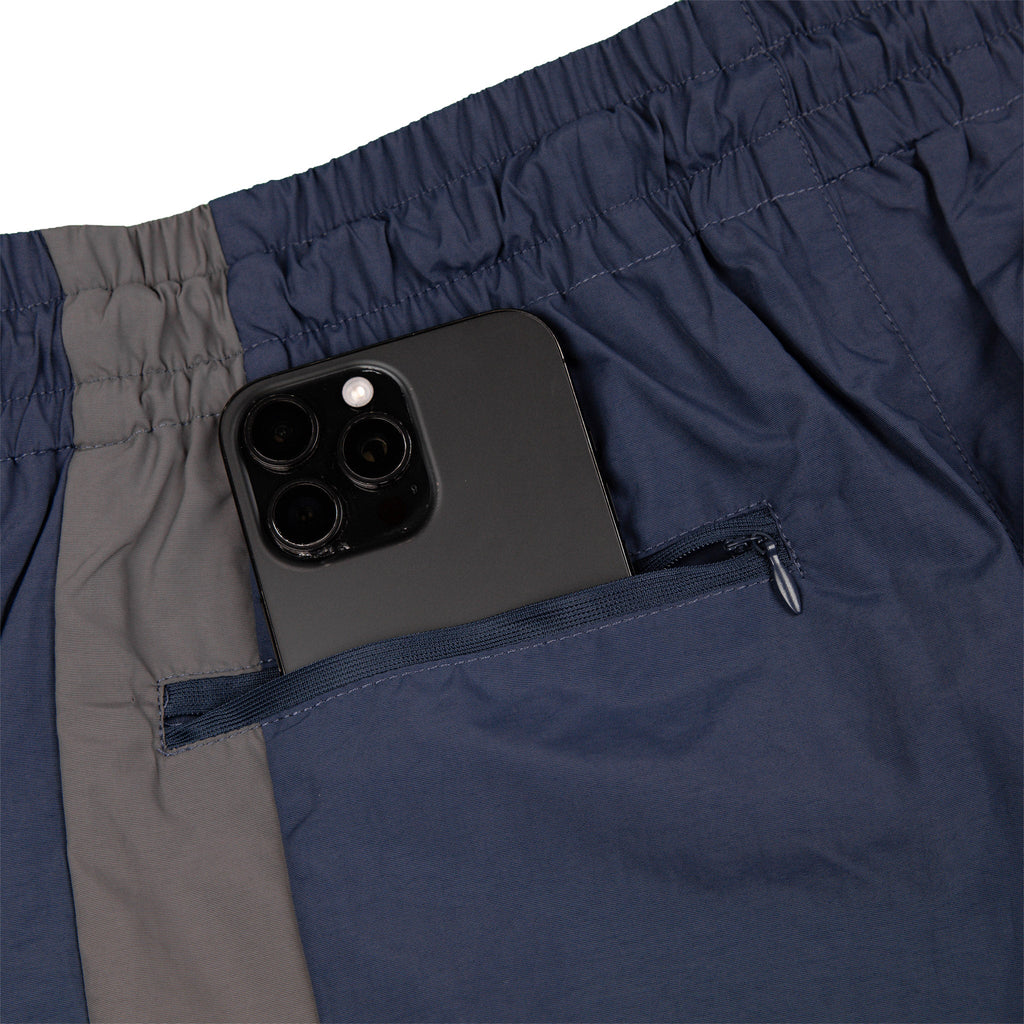 Common Hype 3/4 Nylon Short Navy/Taupe