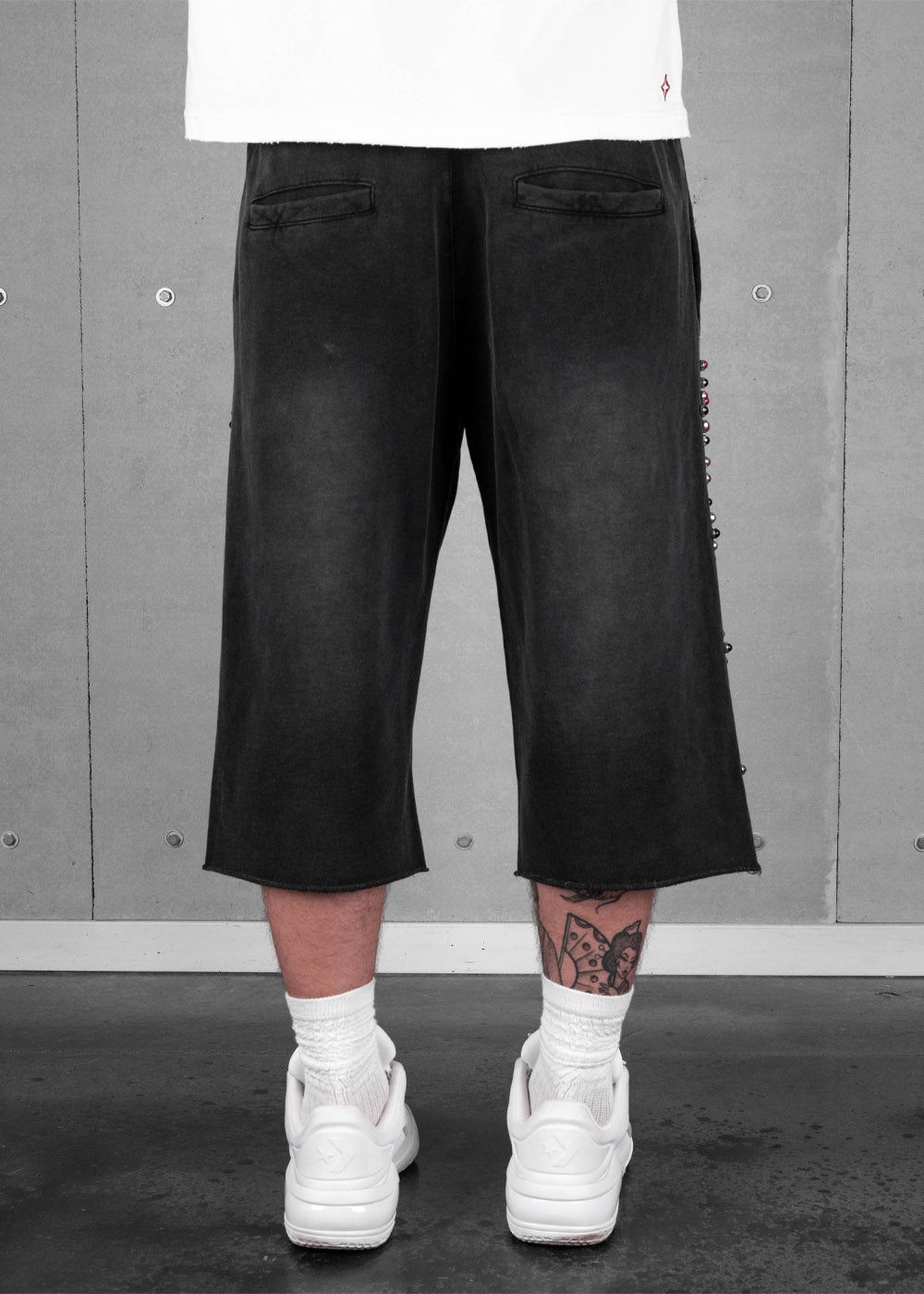 Commons Studios Rivet Sweatshort Black/Red
