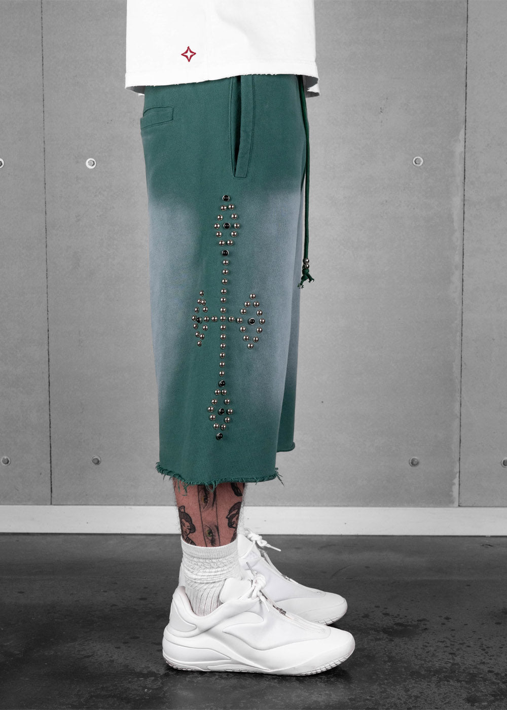 Commons Studios Rivet Sweatshort Faded Green