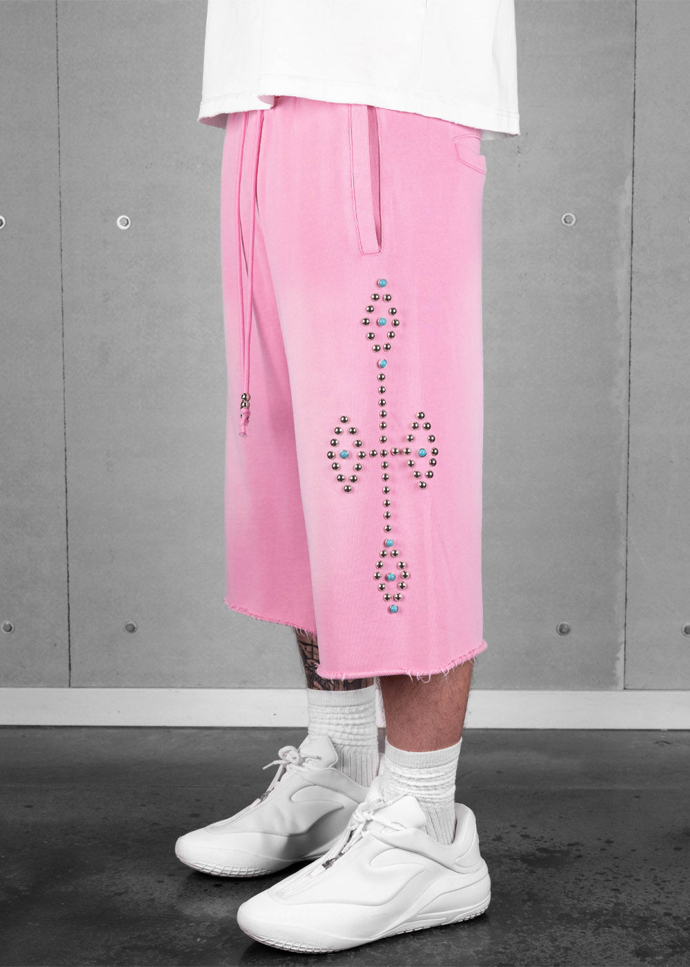 Commons Studios Rivet Sweatshort Pink