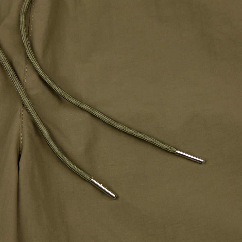 Common Hype 3/4 Nylon Short Olive/Earth